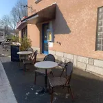 Du Hotel