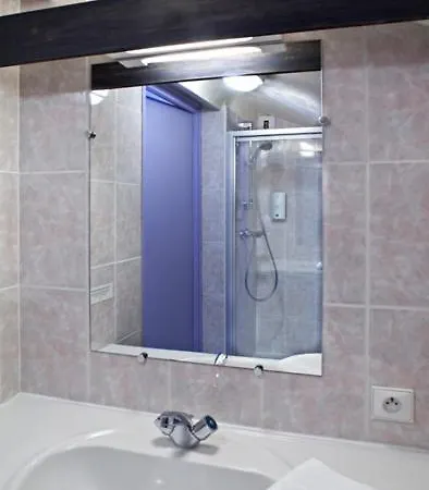 Du 3* Lacapelle-Viescamp