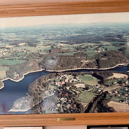 Отель Du Lacapelle-Viescamp