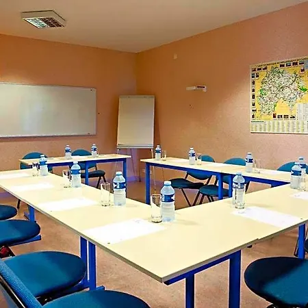 Du Hotel 3*