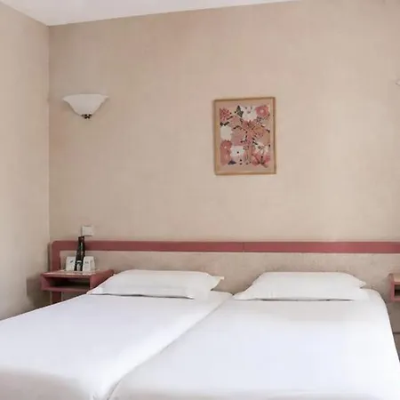 Du Hotel