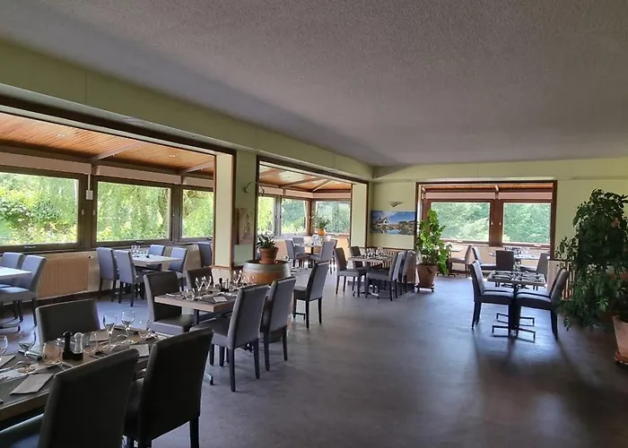 Du 3* Lacapelle-Viescamp